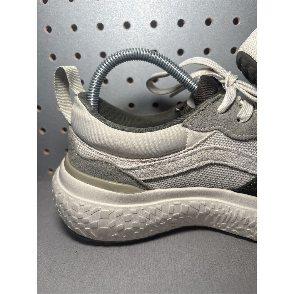 Vans UltraRange Neo VR3 Shoes Mens Sz 7 Womens Sz 8.5 White Green Cream Sneakers - Picture 10 of 15